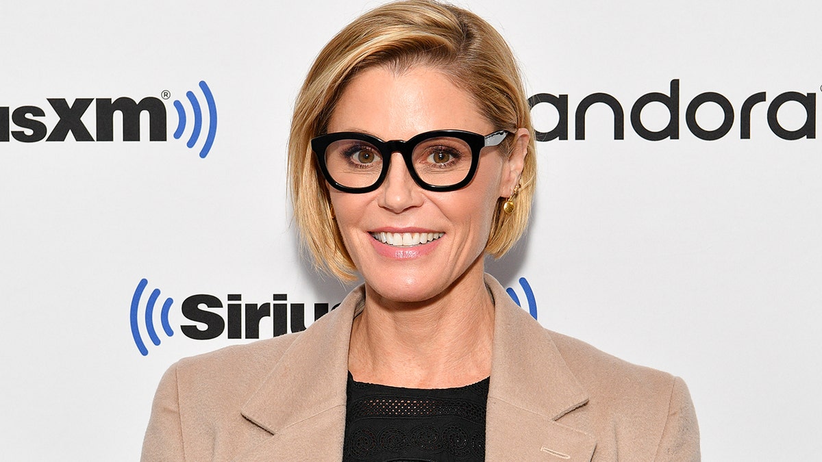 Julie Bowen Net Worth