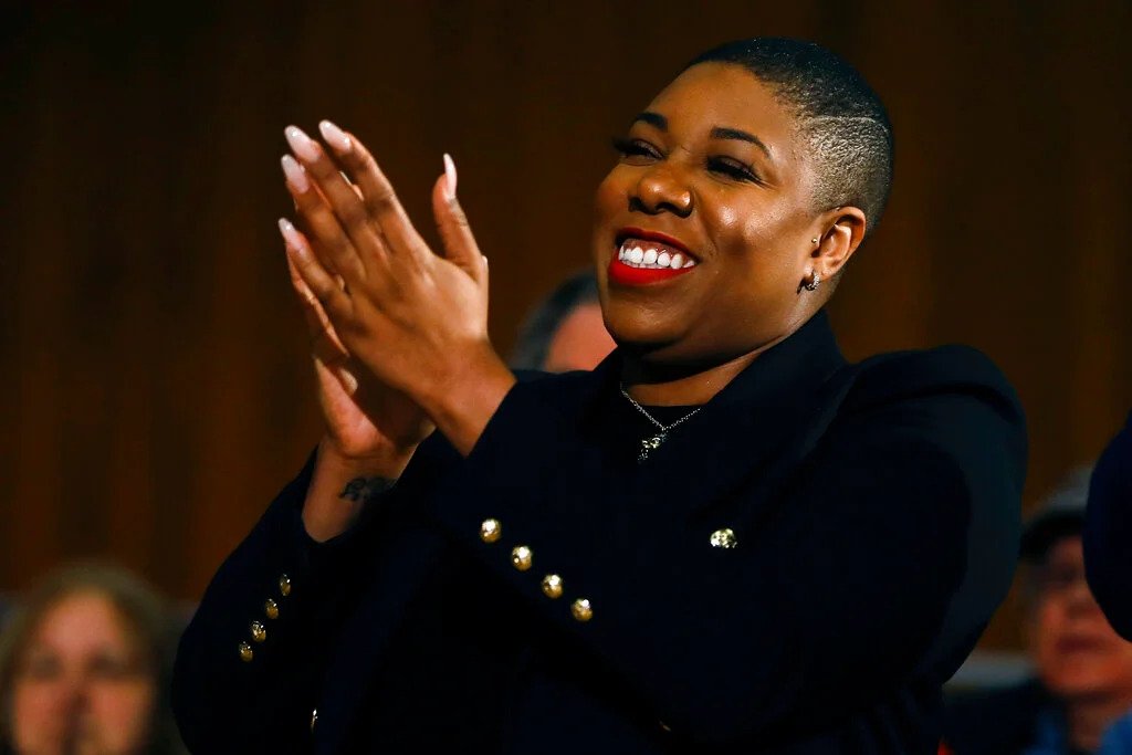 Symone Sanders Net Worth, Salary, and Earnings 2023 - Wealthypipo